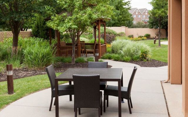 Courtyard Wichita East