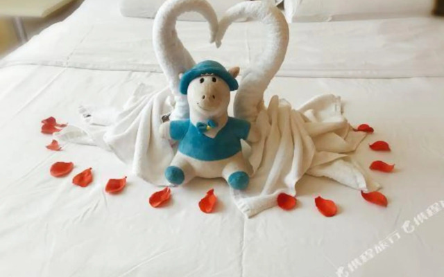 super 8  (Hengshui Railway Station Center Street Shop)