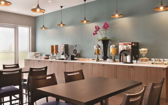 Park Inn by Radisson Brampton, On