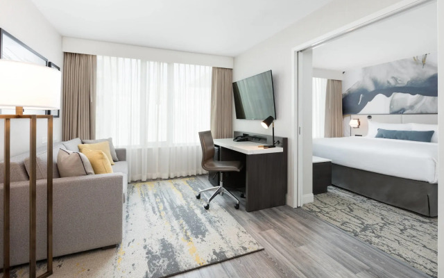 Delta Hotels by Marriott Vancouver Downtown Suites