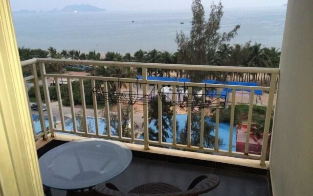 8090 Sea View Room