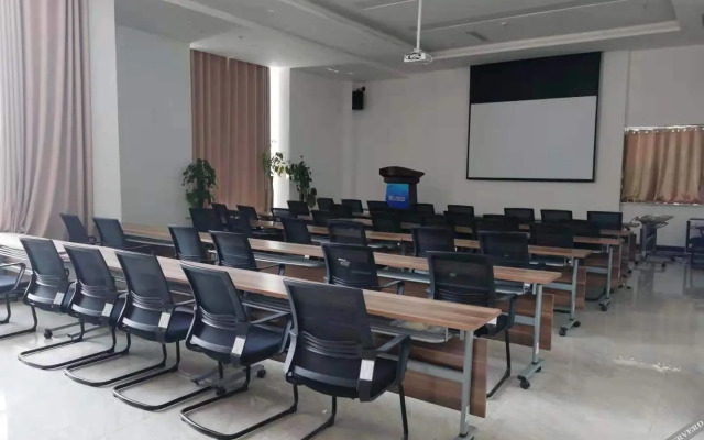 HanTing Hotel (Binzhou Bohai Shibalu IFC Shopping Center)