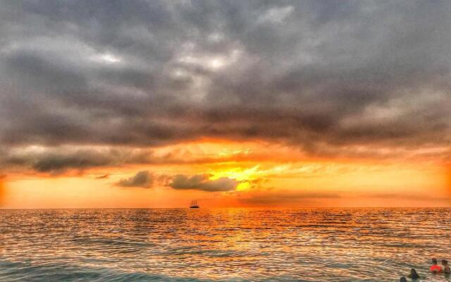 Apartment Green House