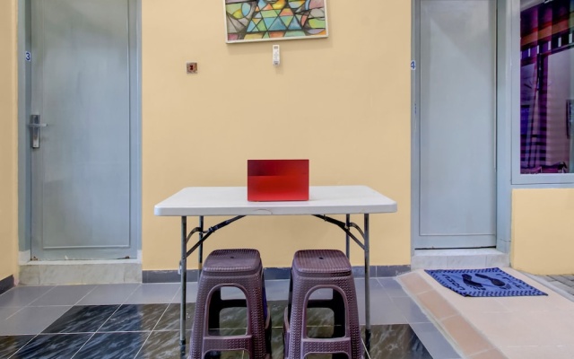 OYO 95136 Jec Plumbon Homestay Syariah