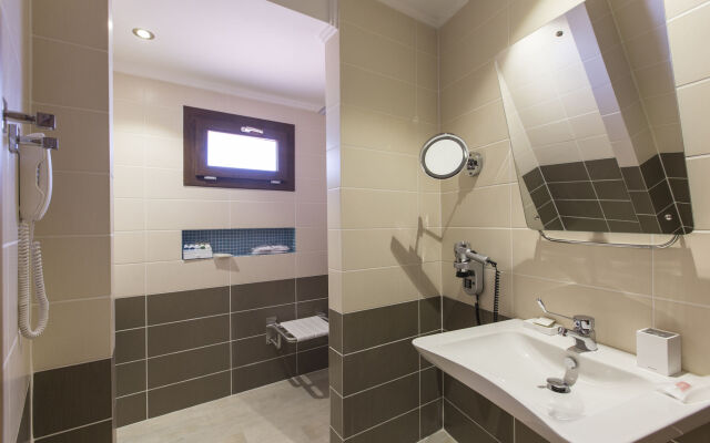 Renka Hotel & Spa