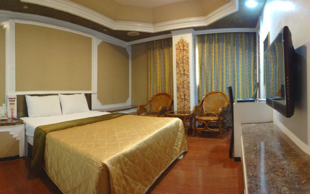 Taoyuan Hua Yue Hotel