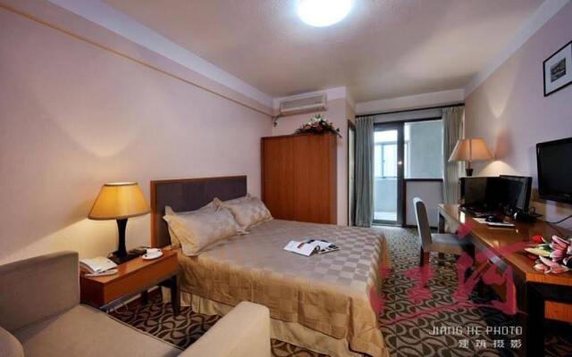 Maple Leaf Guihuayuan Business Apartment