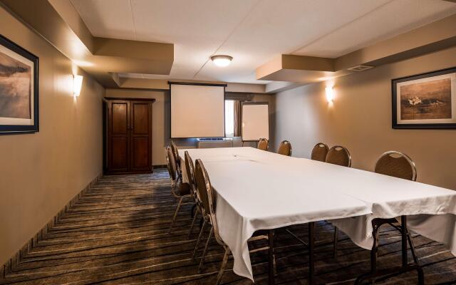 Best Western Plus Orillia Hotel
