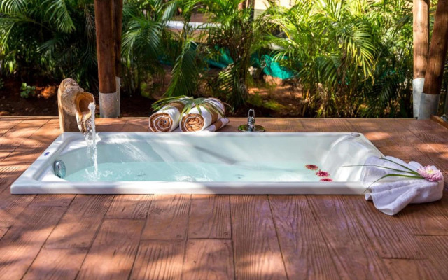 Serenity Authentic Glamping Tulum