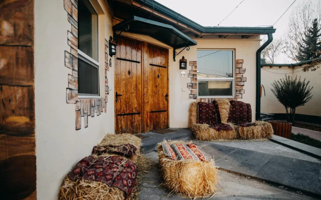 Valensia Hotel And Resort