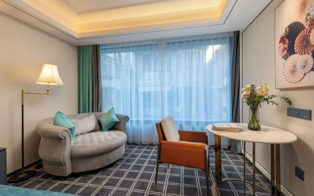 XANA Deluxe International Hotel Dongshankou Metro Station Branch