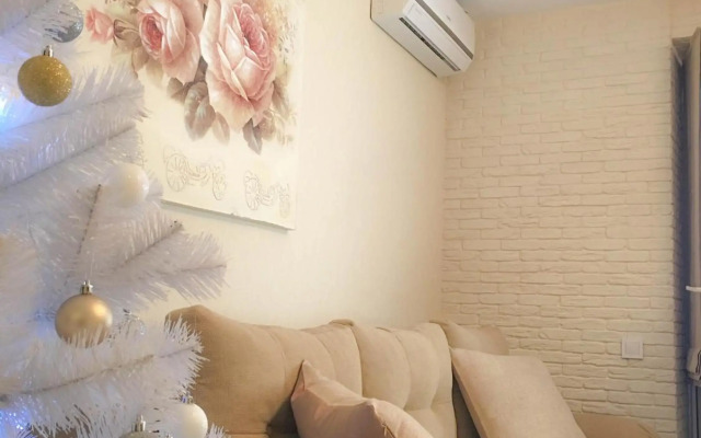 Studio Luxe on Victory Street in the city center