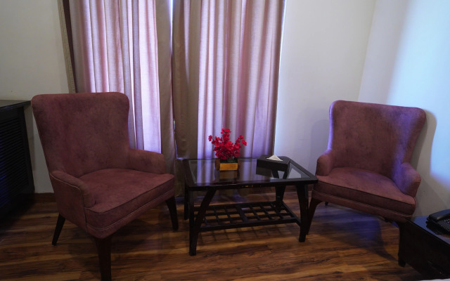 Hotel Idhayan Palace
