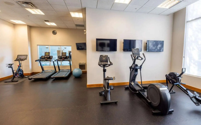 Radisson Hotel & Conference Centre Calgary Airport