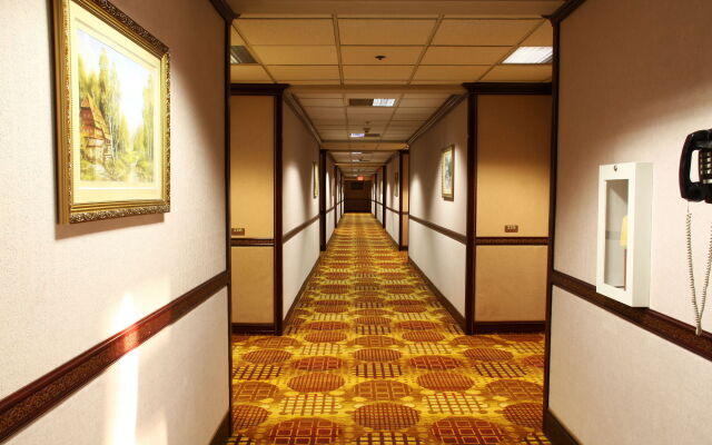 LA Crystal Hotel - Los Angeles Area