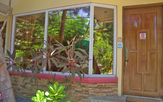 Deep Forest Garden Hotel