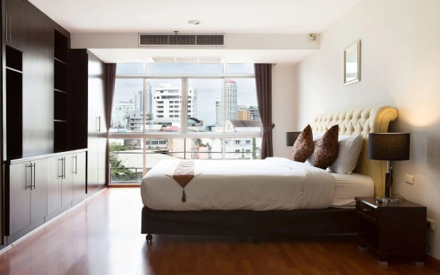 Waterford Diamond Tower