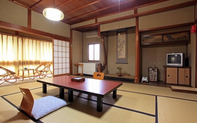 Ryokan Adumaya