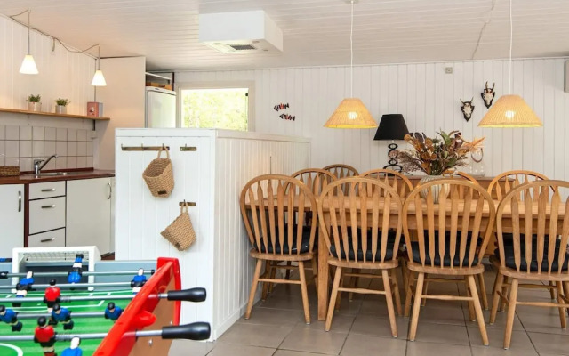 8 Person Holiday Home in Hemmet