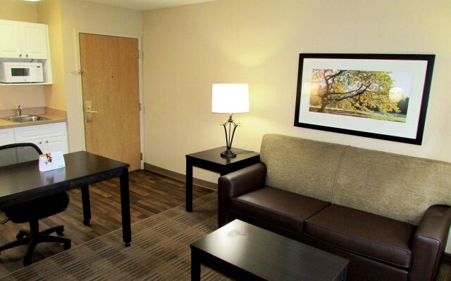 Extended Stay America Select Suites Atlanta Perimeter Peacht