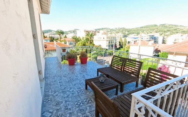 Superbe Maison 6 Ch, 4 Sdb, Terrasses Et Billard