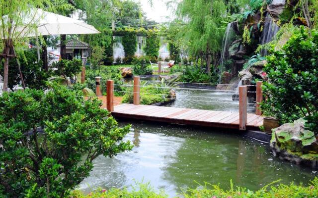 Royal Suite Hotel Bangkok