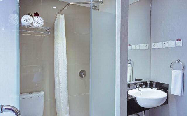 G Suites Hotel by AMITHYA