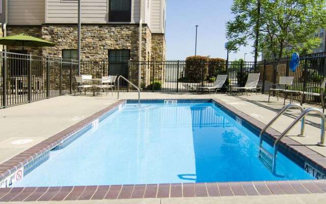 Mainstay Suites Rogers