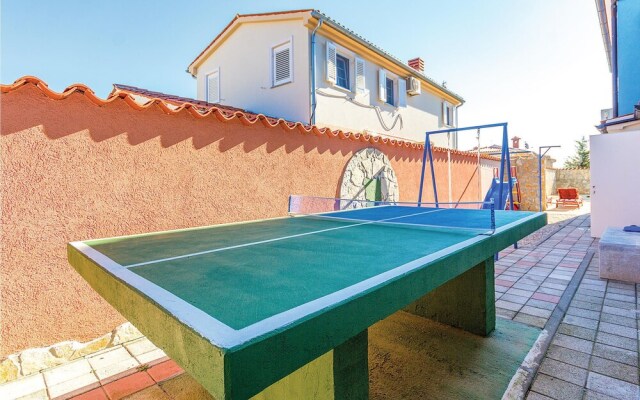 Stunning Home in Vodnjan With Wifi and 6 Bedrooms