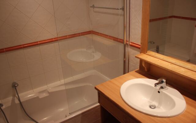 Praroustan by Actisource