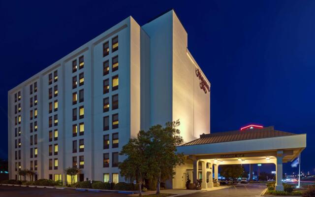 Hampton Inn Baton Rouge - I-10 & College Dr.