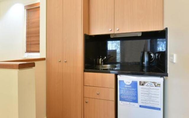 Villa Spa Executive 1br Champagne Resort Condo located within Cypress Lakes Resort (nothing is more central)