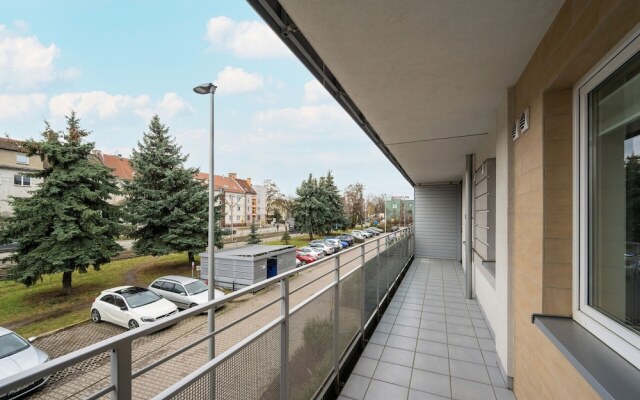 Klimasa White&blue Apartment by Renters