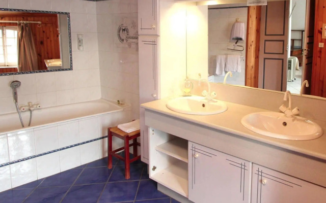 Logis Hotel le Prieure