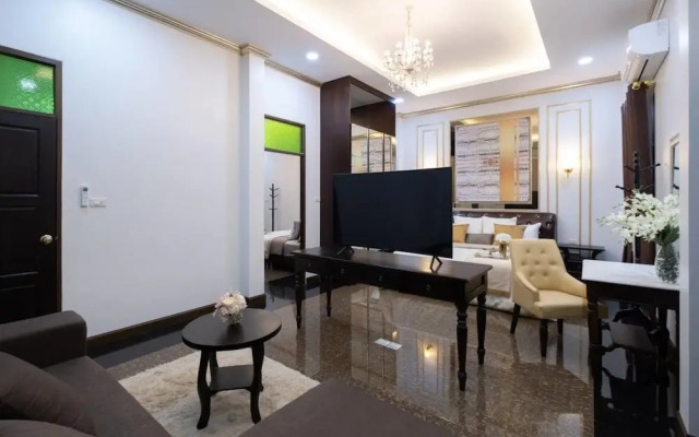 Lanna Kamin Pool Villa Airport