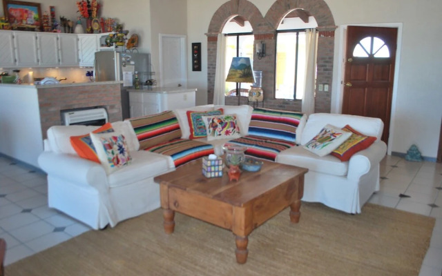 Casa de los Perros by Kivoya