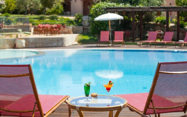 Three-room Apartment With Pool