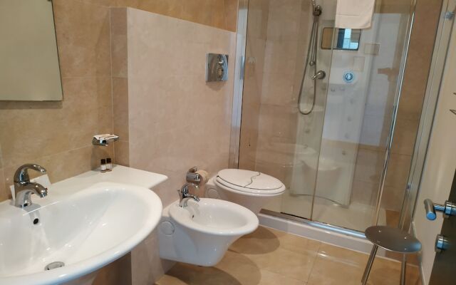 Best Western Riviera By Happyculture