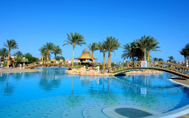 Parrotel Beach Resort