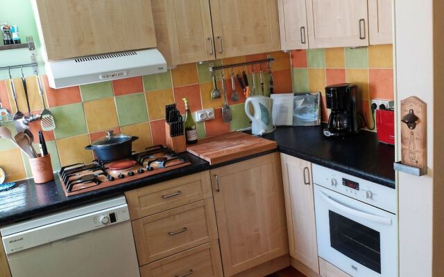 Spacious Holiday Home in Anglars-nozac With Swimming Pool