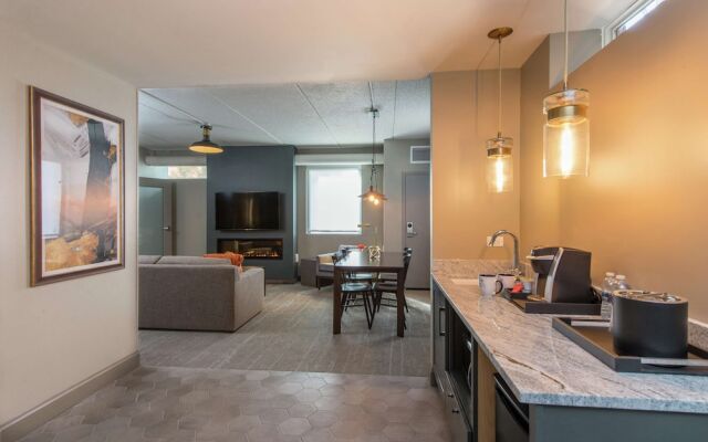 Hotel Saranac, Curio Collection by Hilton