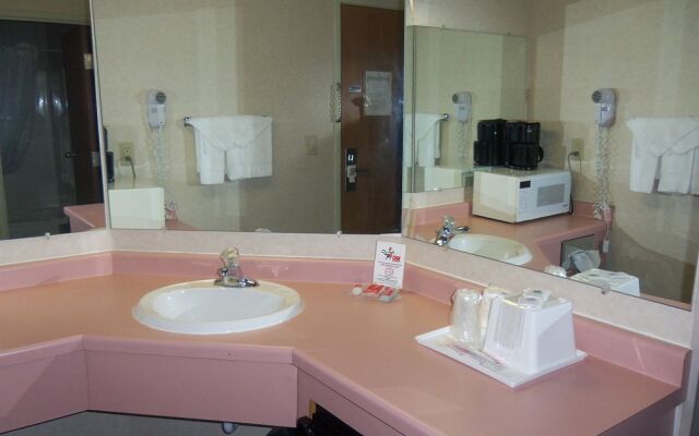 Econo Lodge Arena Wilkes Barre