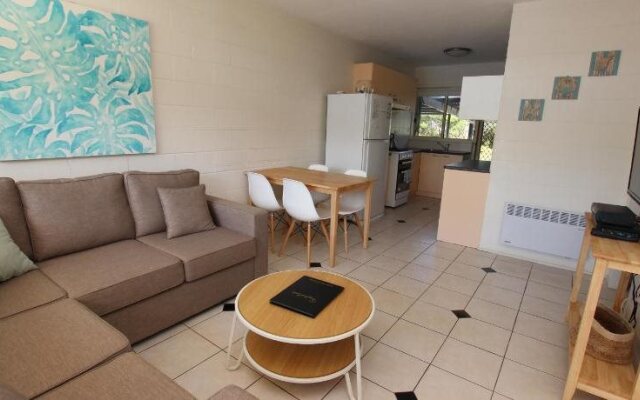 Grandeur Holiday Units