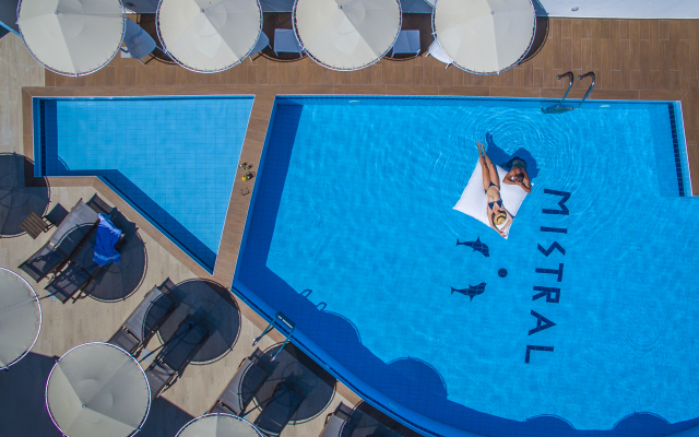 Mistral Mare Hotel