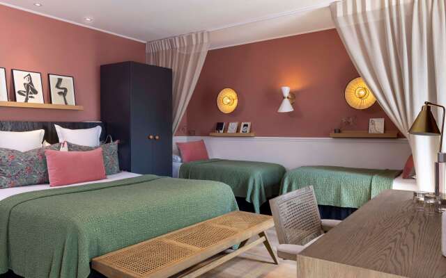 Le Petit Beaumarchais Hotel & Spa