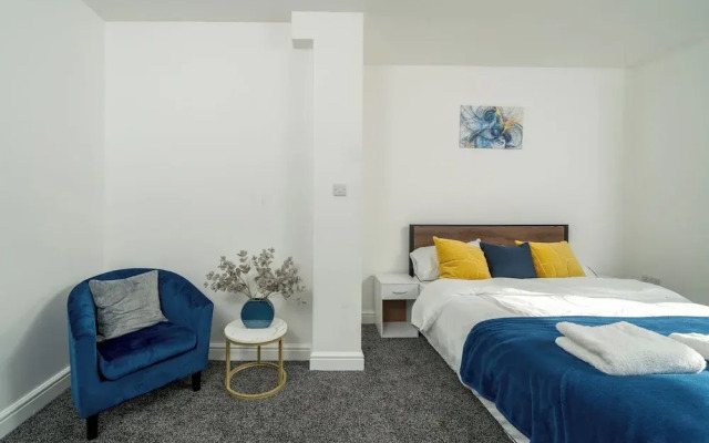 3bed/near Canning Town Stn/balcony/central Location