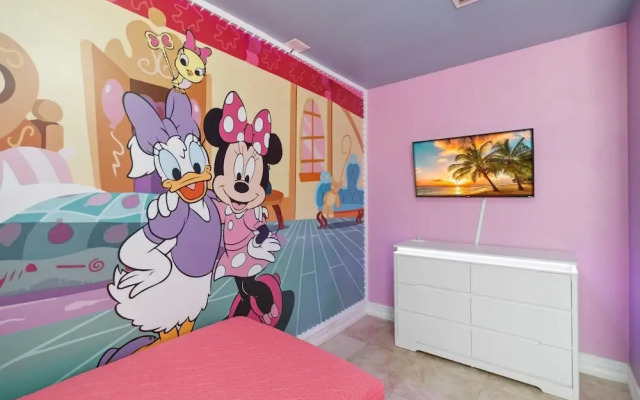Fascinating Private Pool and Game-room, Near Disney!!