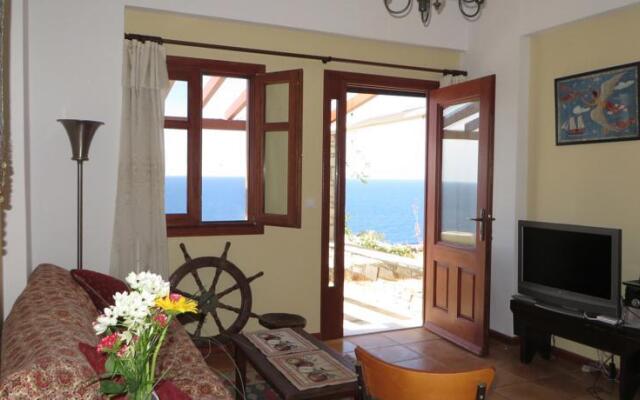 Villa Ikaros