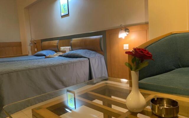 Hotel Ashirwad