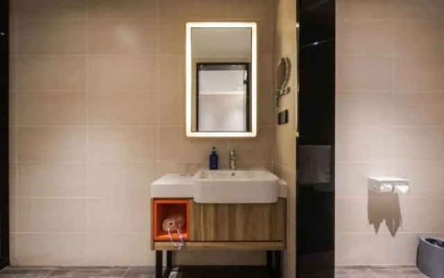 HanTing Hotel (Tianjin Olympic Sports Center Wangdingdi Subway Station)